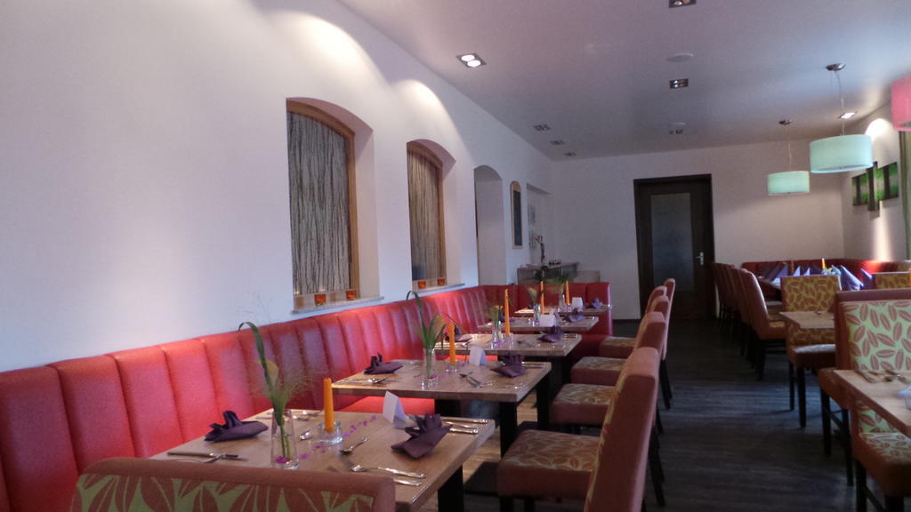 Rhoenblick Landhotel - Restaurant - Countrypub Petersberg  외부 사진
