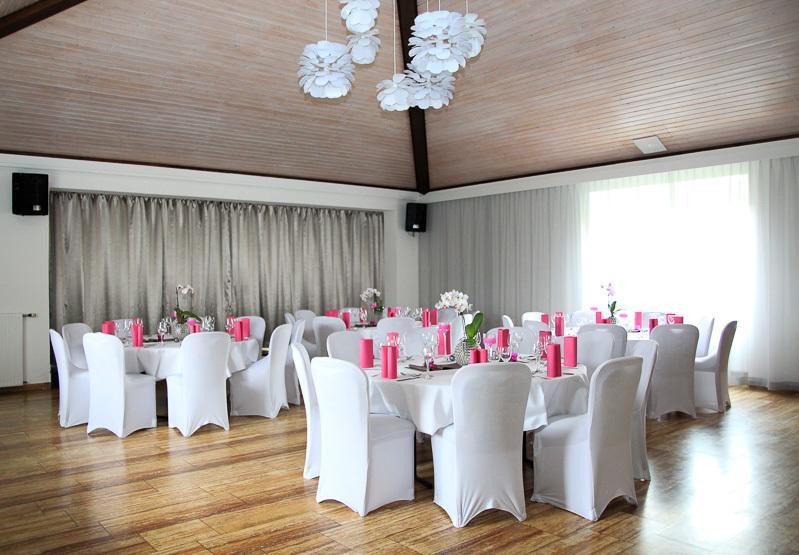 Rhoenblick Landhotel - Restaurant - Countrypub Petersberg  외부 사진