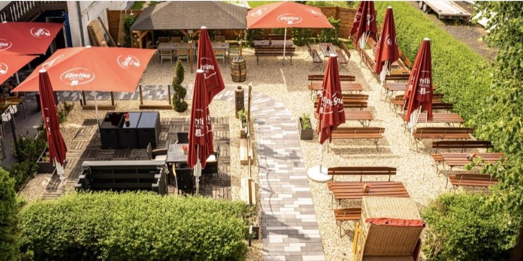 Rhoenblick Landhotel - Restaurant - Countrypub Petersberg  외부 사진